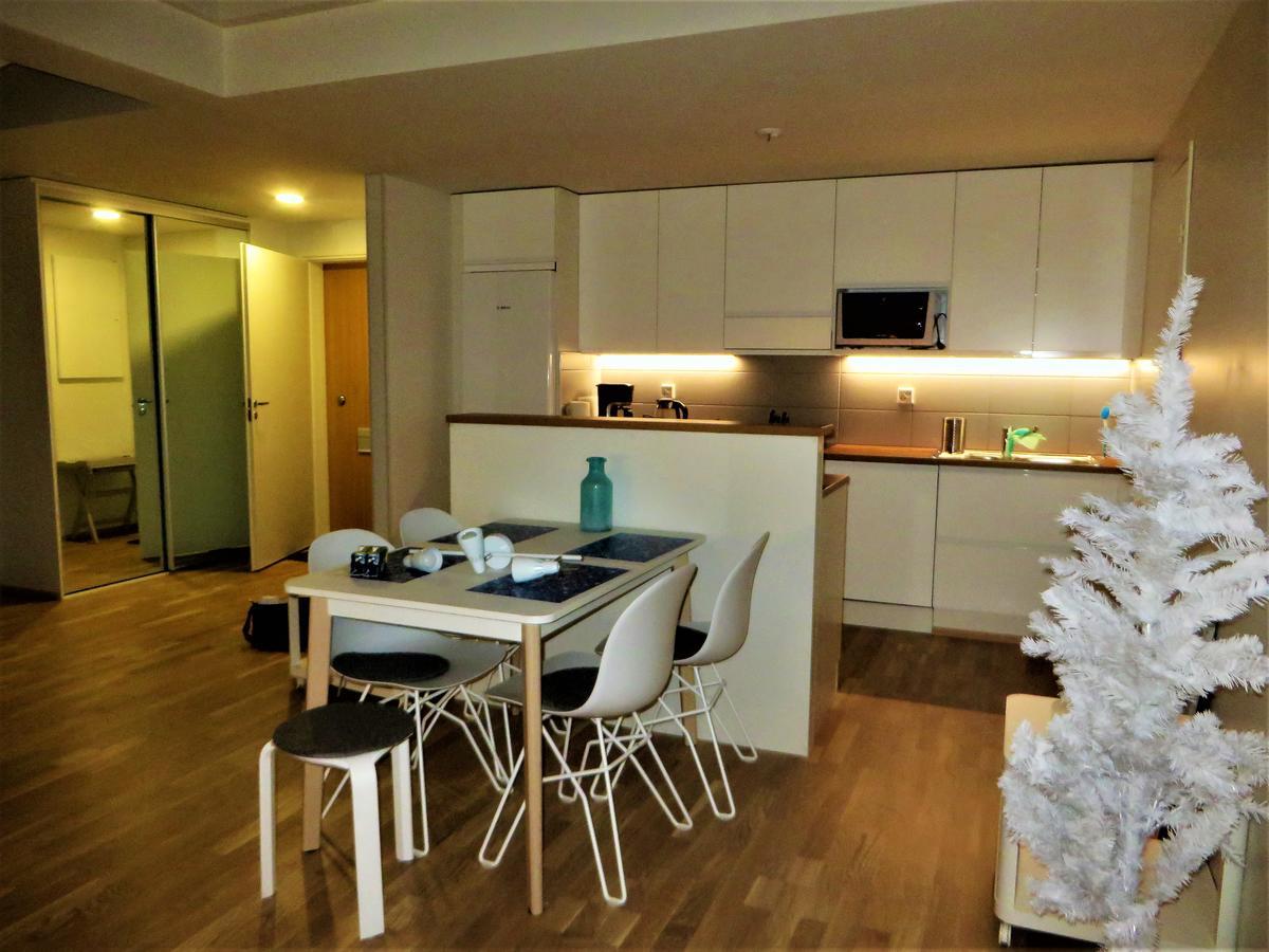 Reindeer City Apartment โรวานิเอมิ ภายนอก รูปภาพ